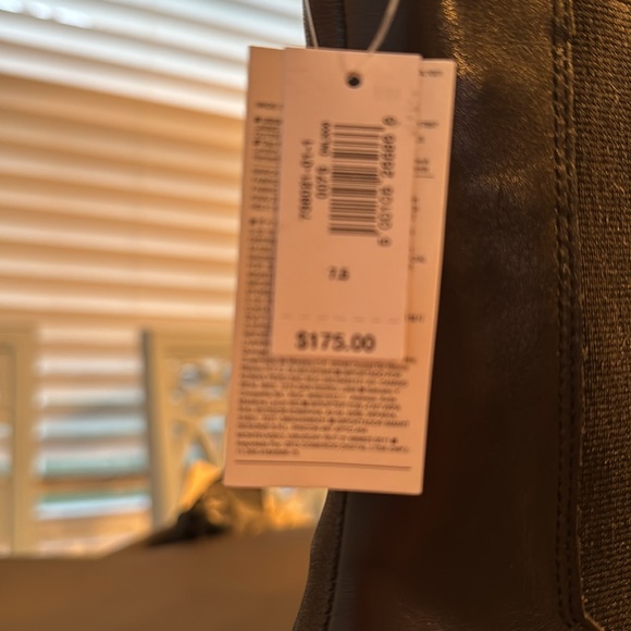 Banana Republic Chelsea Boot 7.5 - Picture 2 of 4